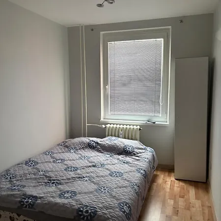 Apartment Apartment *